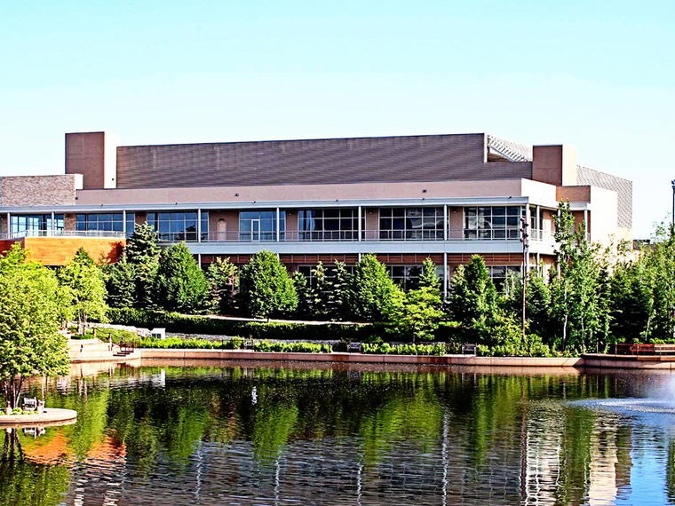 Pinstripes, Edina, United States