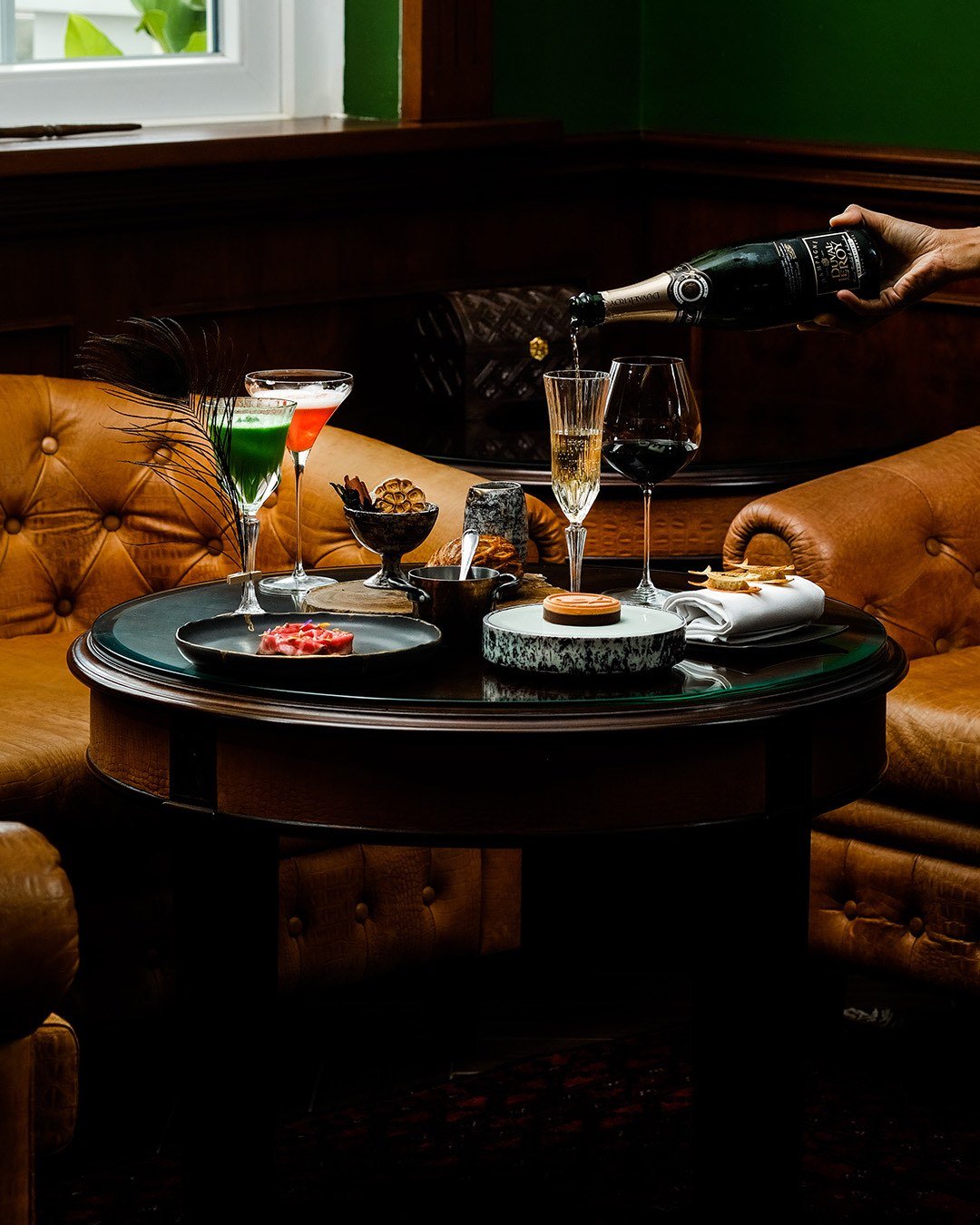 Pinstripe Bar