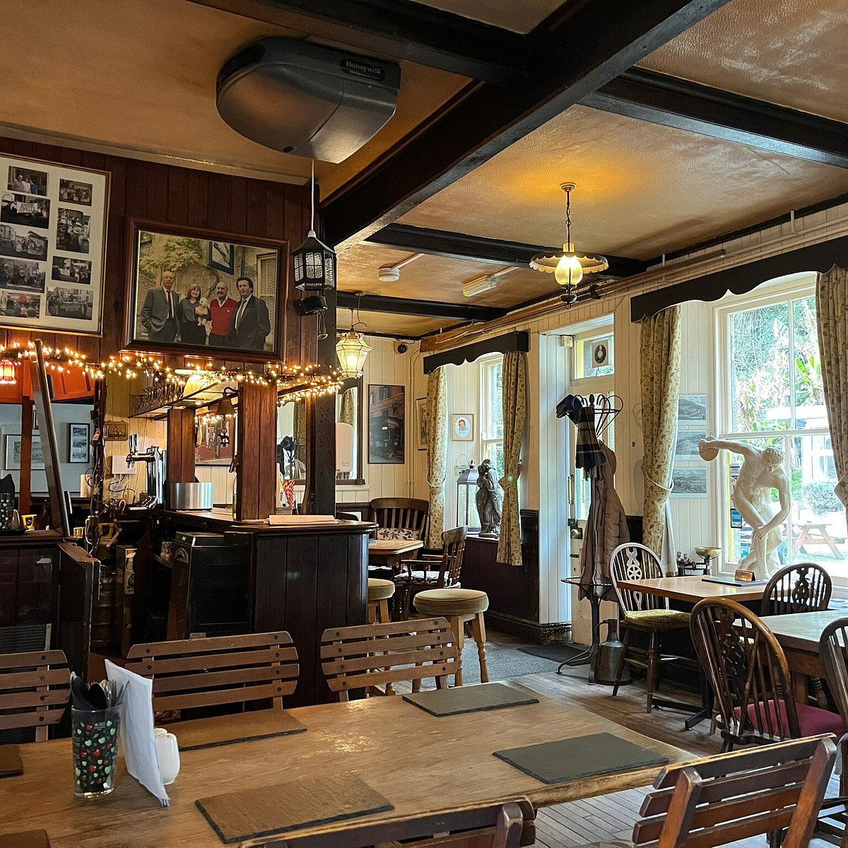 Bonchurch Inn, Bar in Ventnor