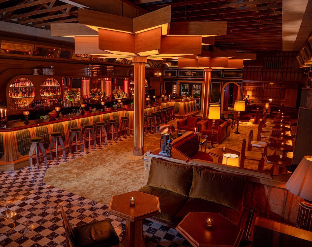 Part Time Lover, Bar in San Diego