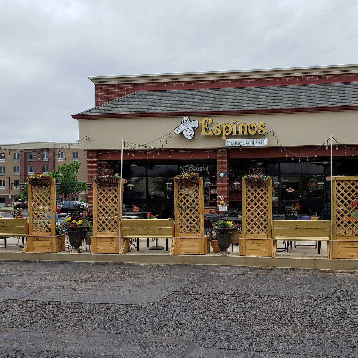Espino's Mexican Bar & Grill, Bar in Chesterfield