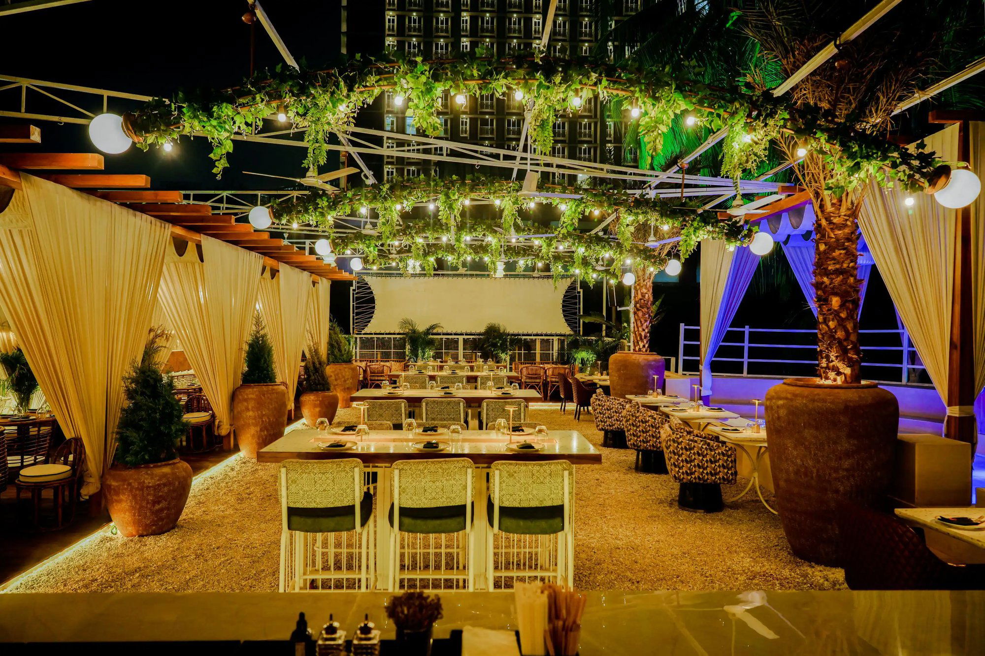 House of Pleo, Bar in Mumbai