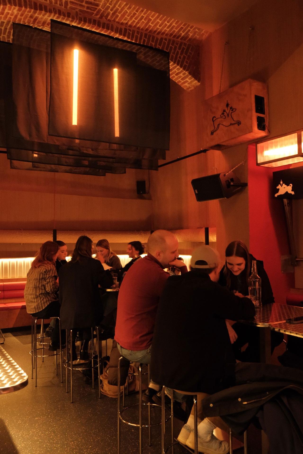 Krawall Bar & Deli, Bar in Vienna