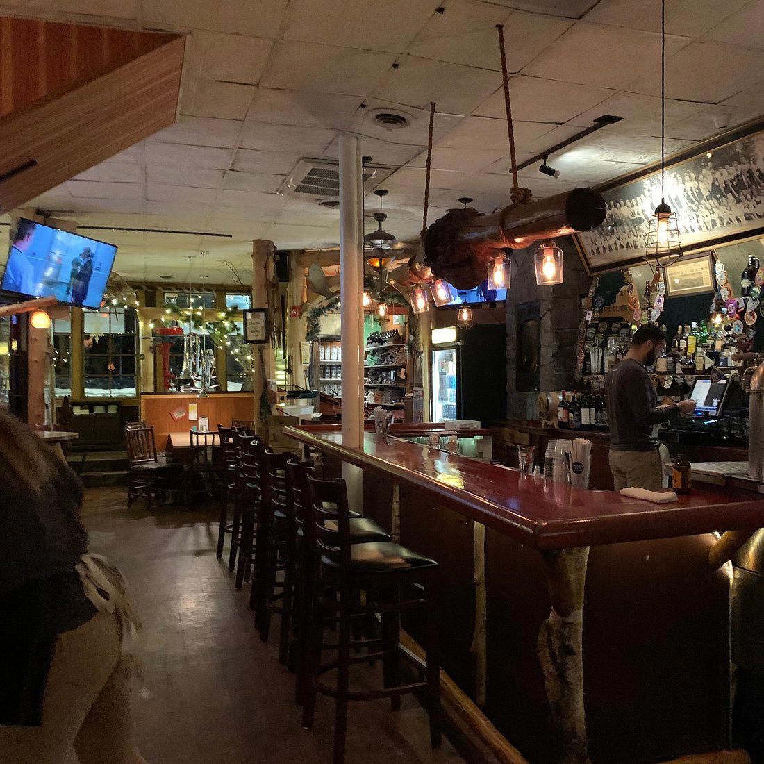 The Adirondack Bar bar in Newport