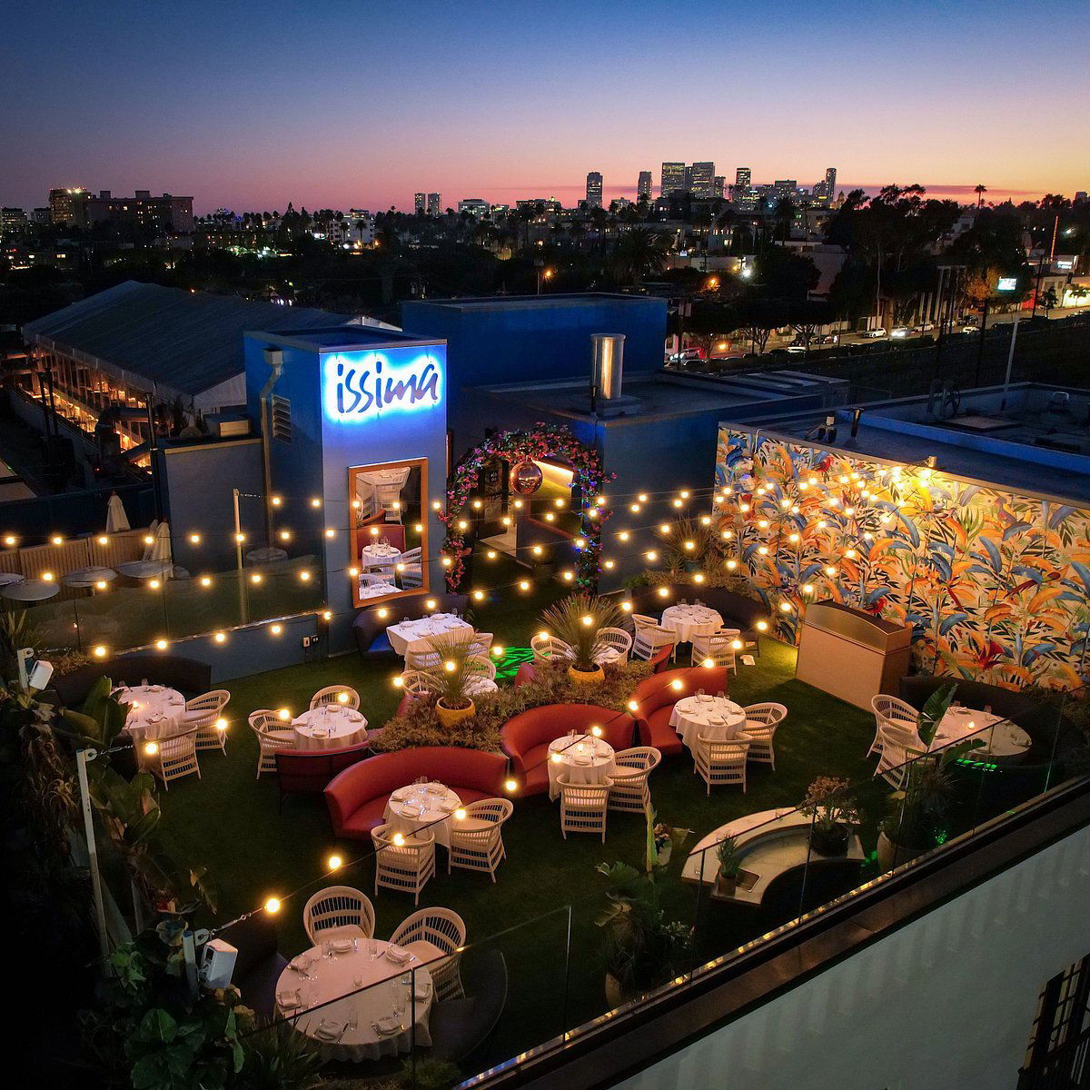 Issima, Bar in West Hollywood