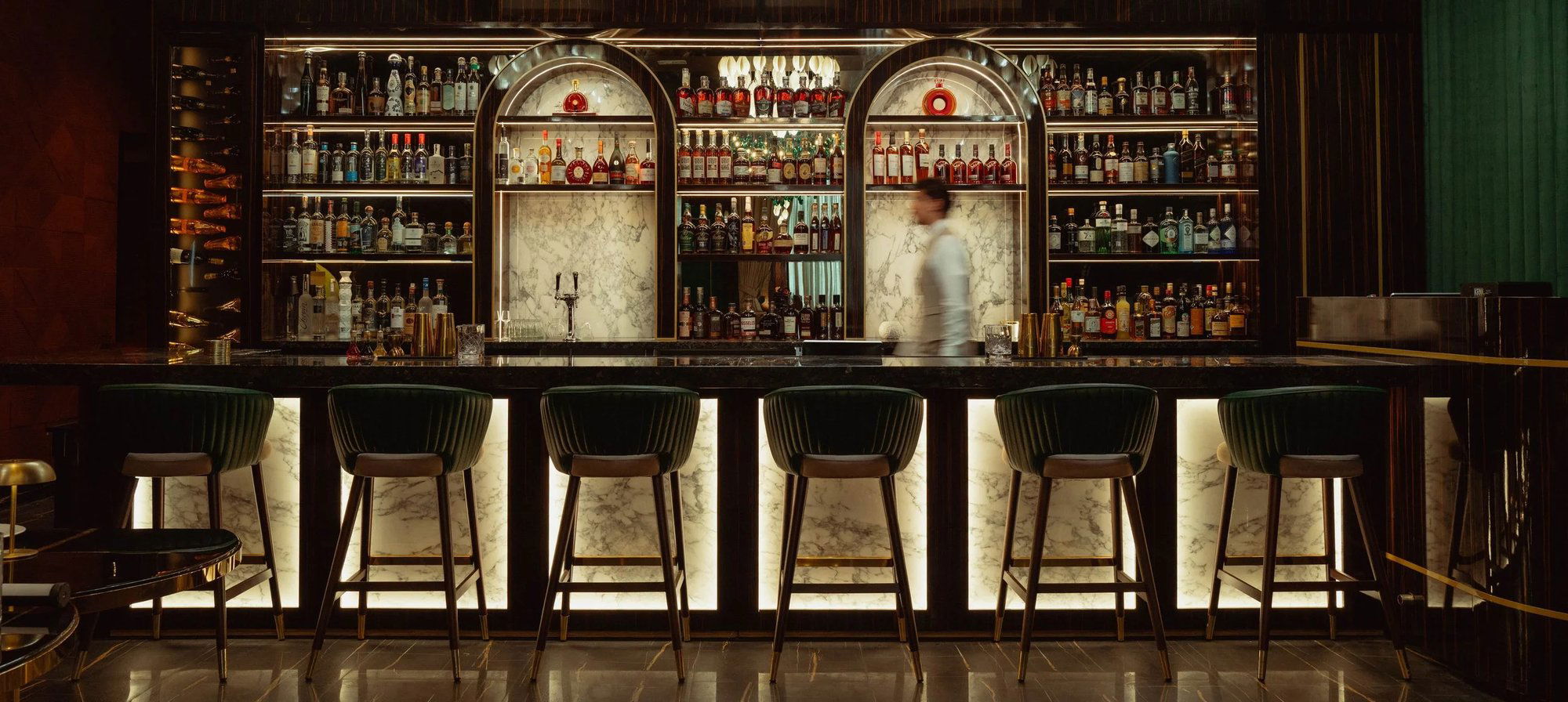 Bar Moon, Bar in Houston