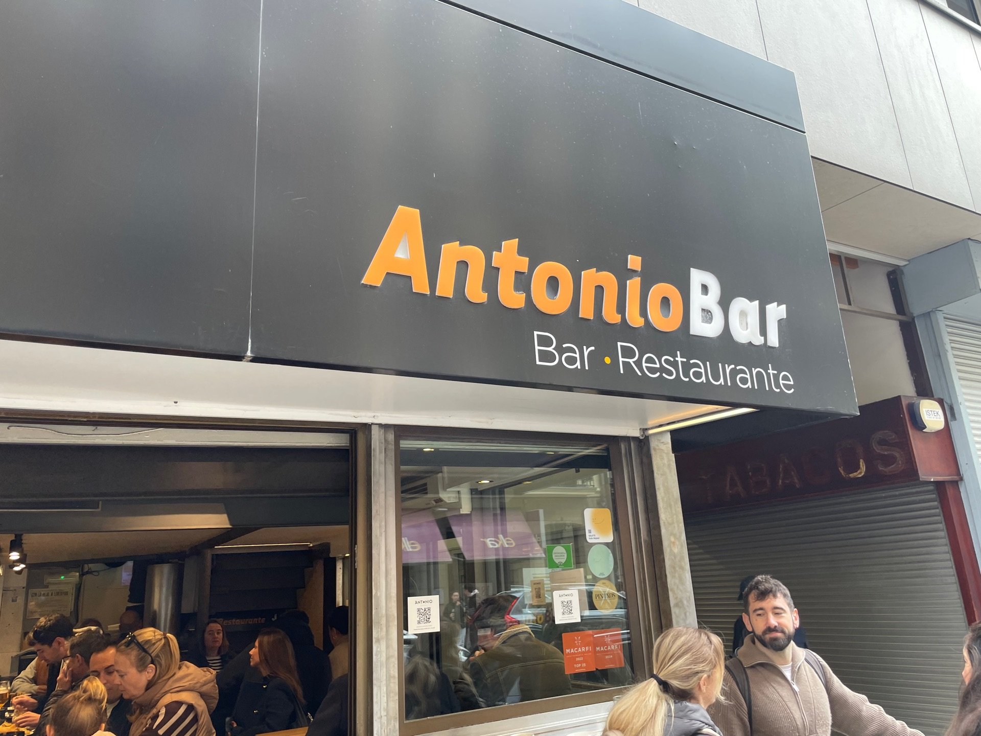 Antonio taberna bar in San Sebastián