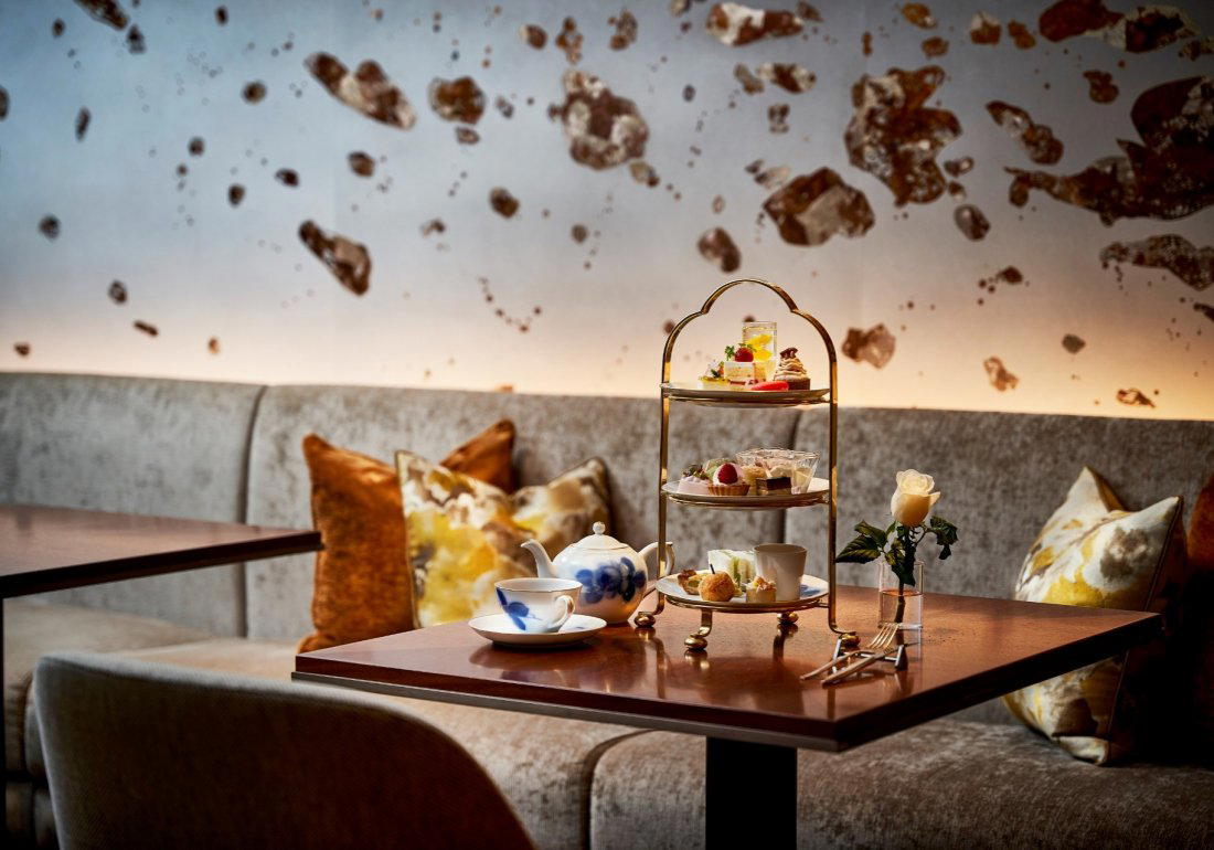 TEA LOUNGE MAYFAIR bar in Kyoto