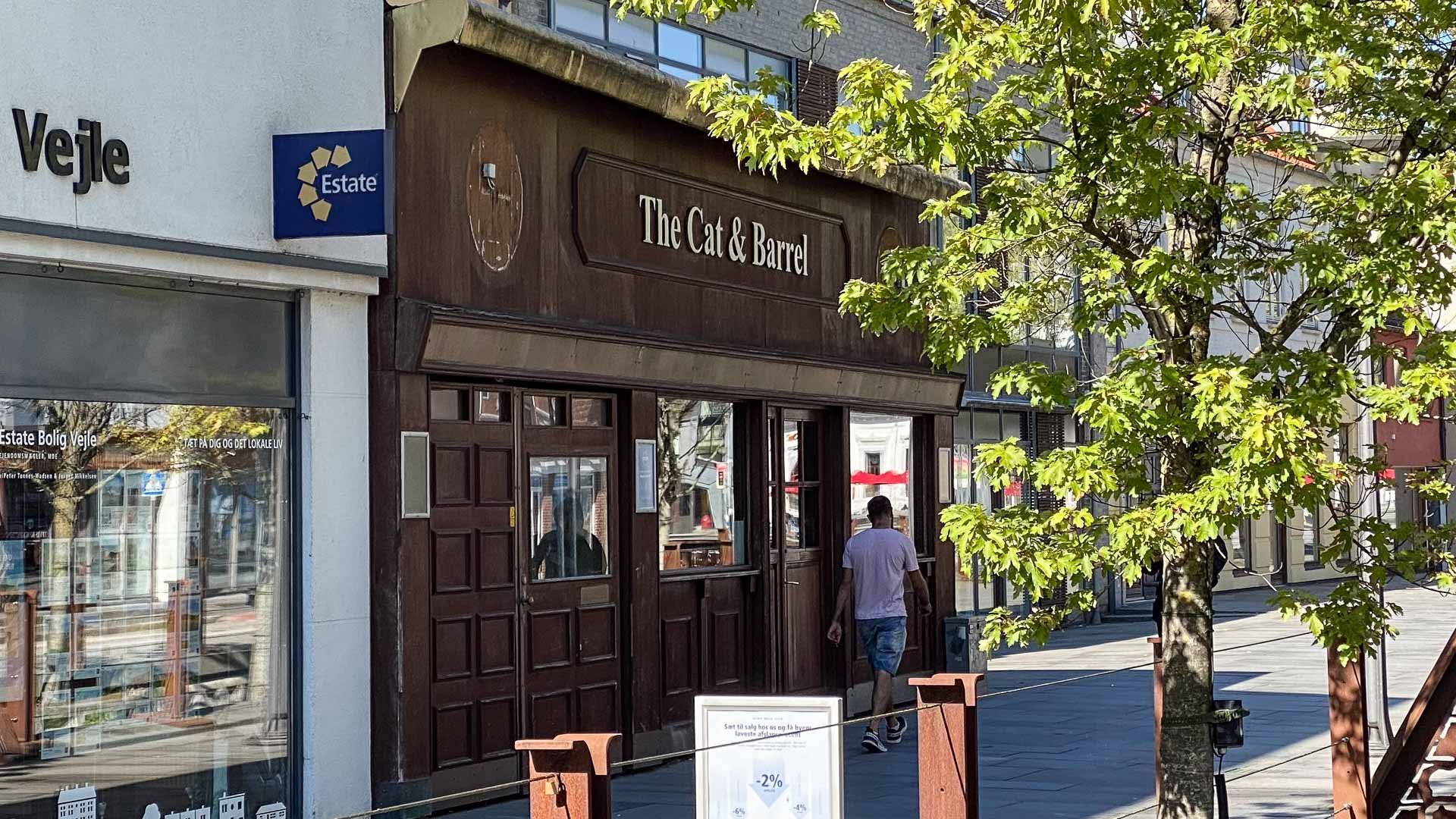 The Cat & Barrel bar in Vejle