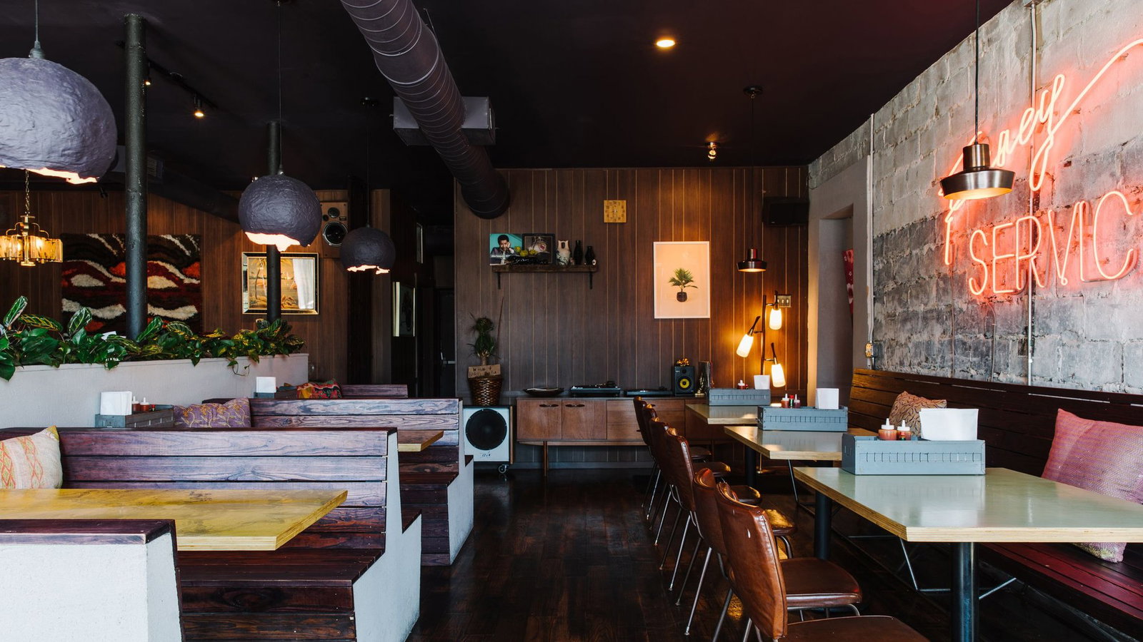 Bon Ton, Atlanta, United States