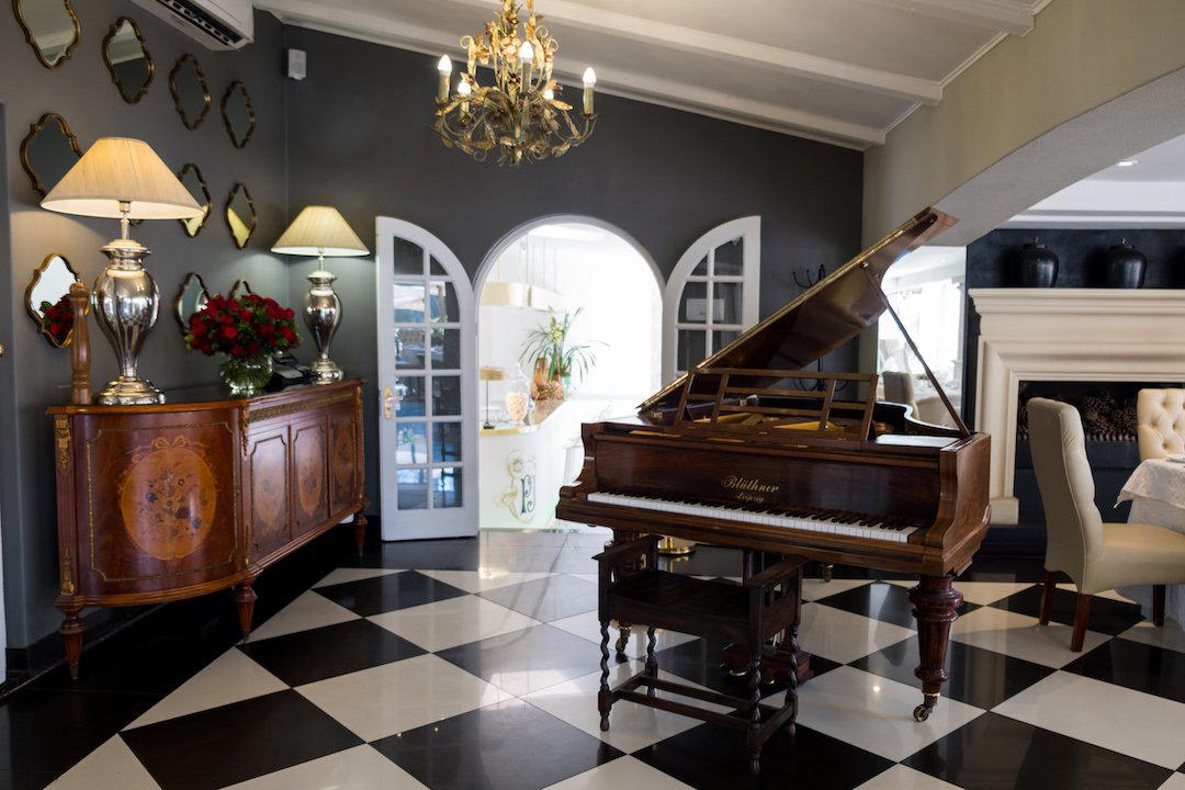 Muse Champagne Room bar in Johannesburg