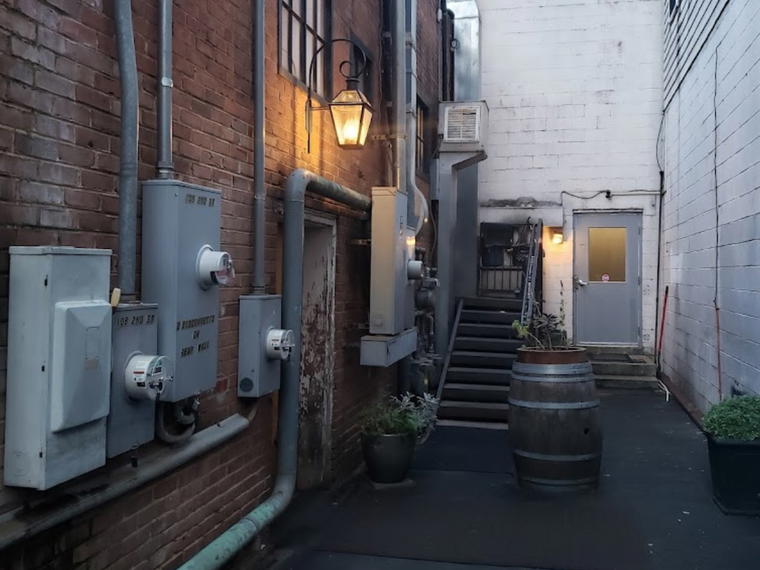 The Alley Light, Charlottesville, United States