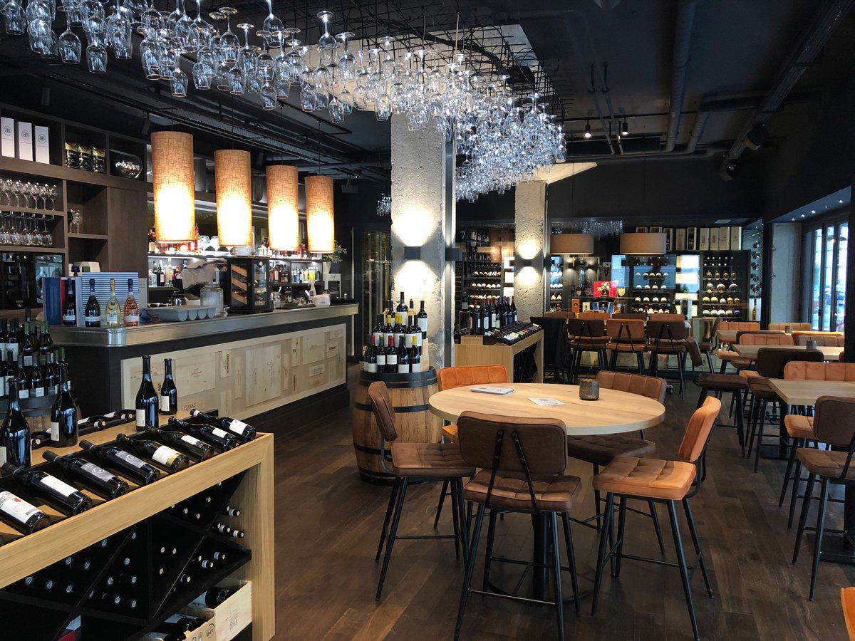 La Tenuta Wine Shop, Bar & Restaurant, Bar in Geneva