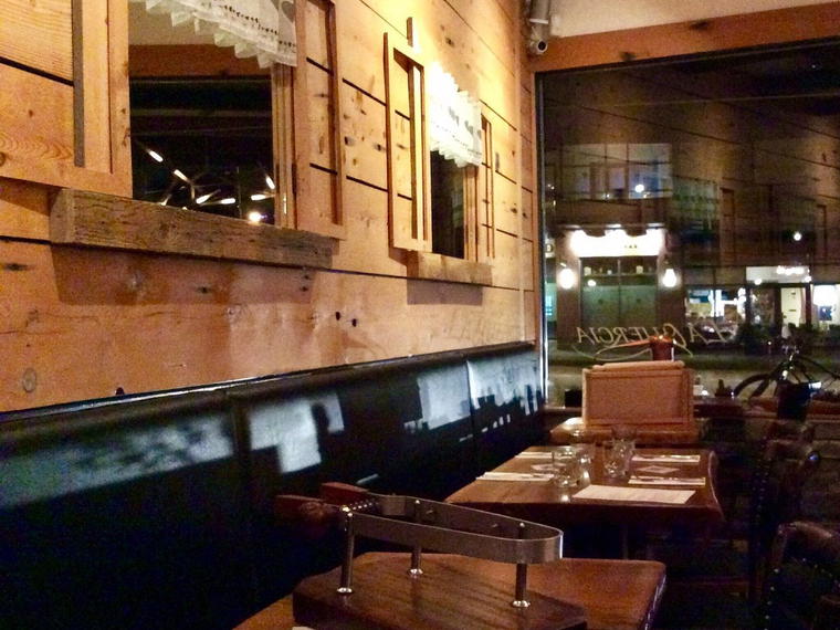 La Quercia & L'Ufficio, Vancouver, Canada