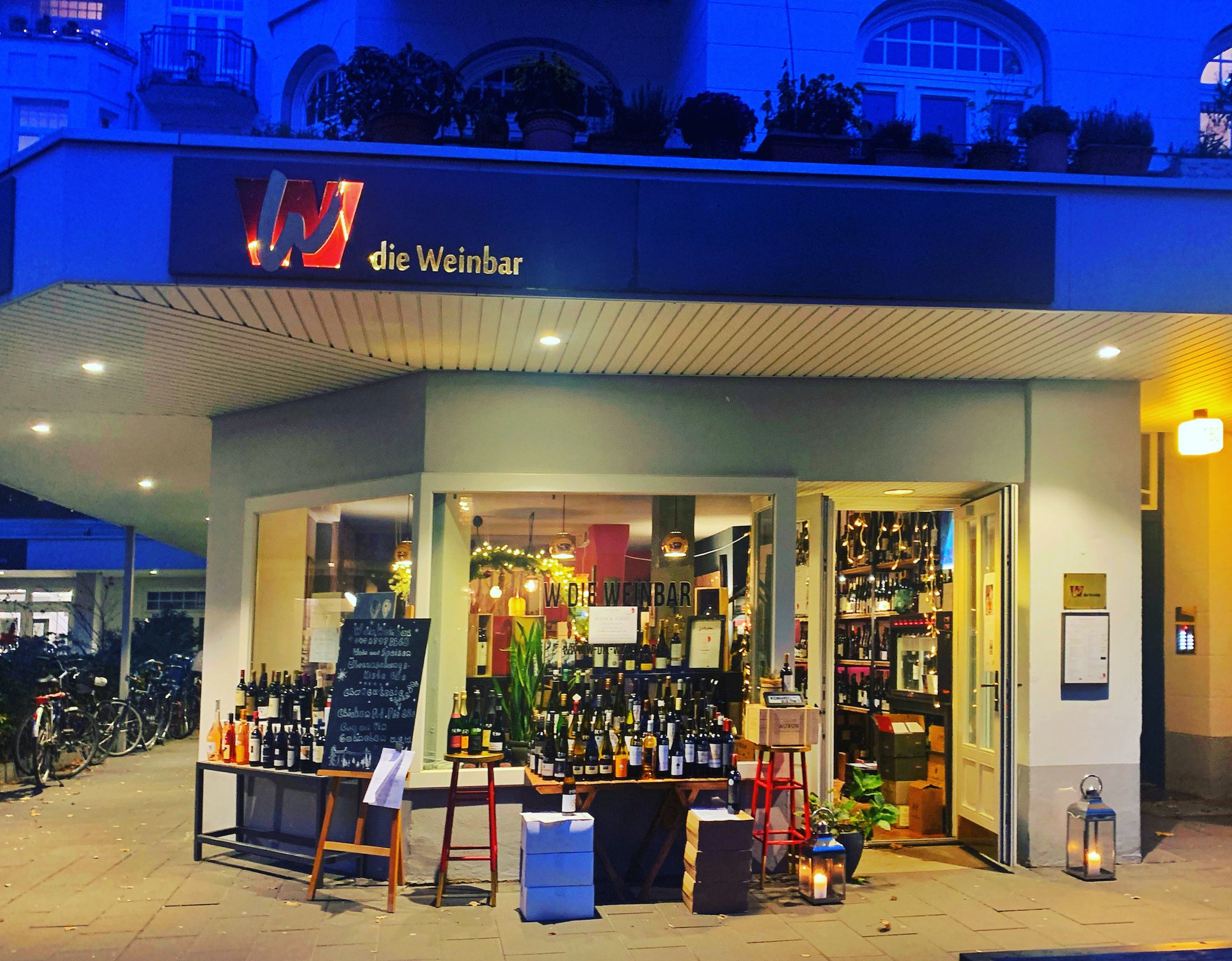 W die Weinbar bar in Hamburg, Germany
