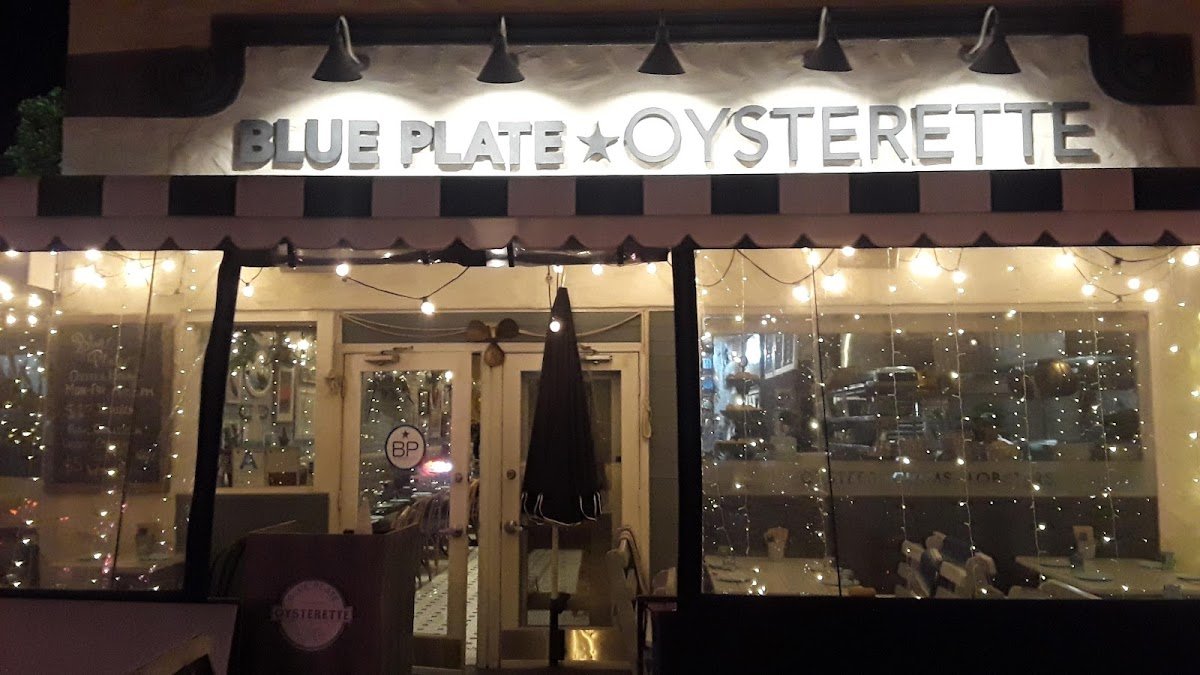 Blue Plate Oysterette bar in Santa Monica, United States