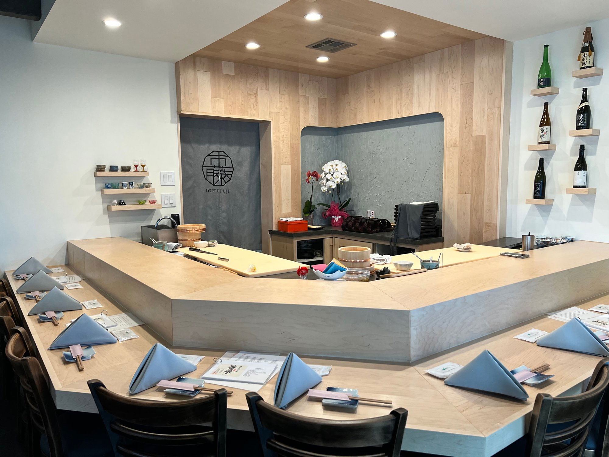 Ichifuji Sushi, Bar in San Diego