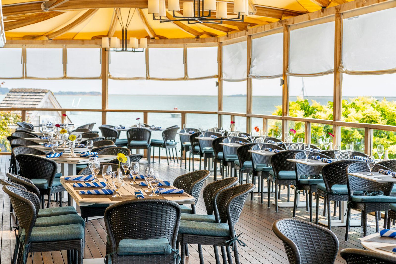 Outer Bar, Bar in Cape Cod