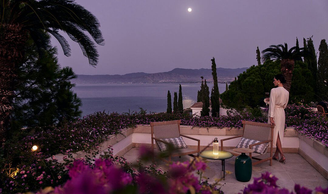 Armonia Bar, Bar in Neo Chorio