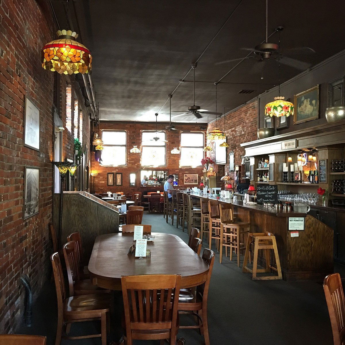 Vintage Cafe, Bar in Everett