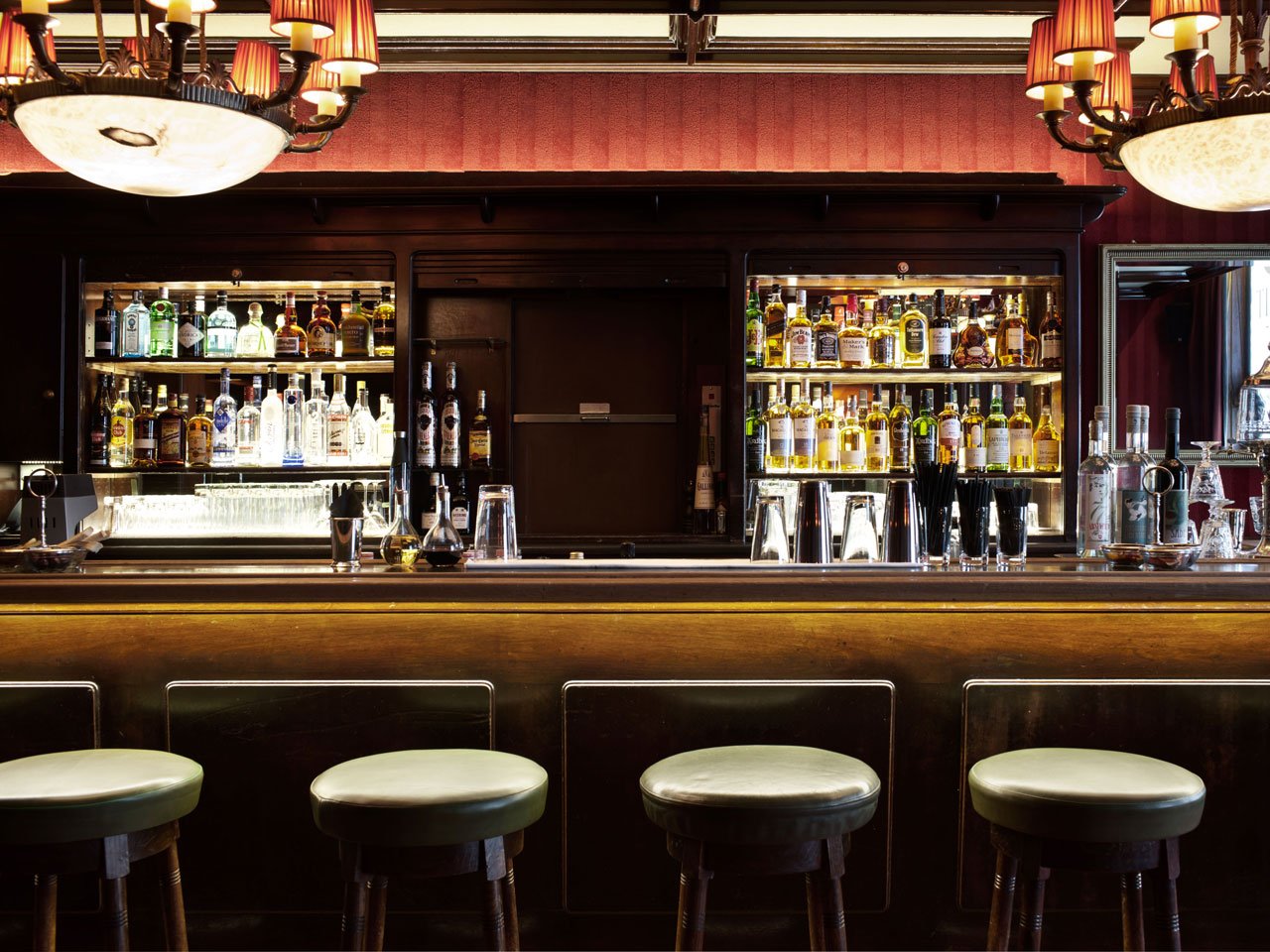 Tina Bar, Bar in Zürich