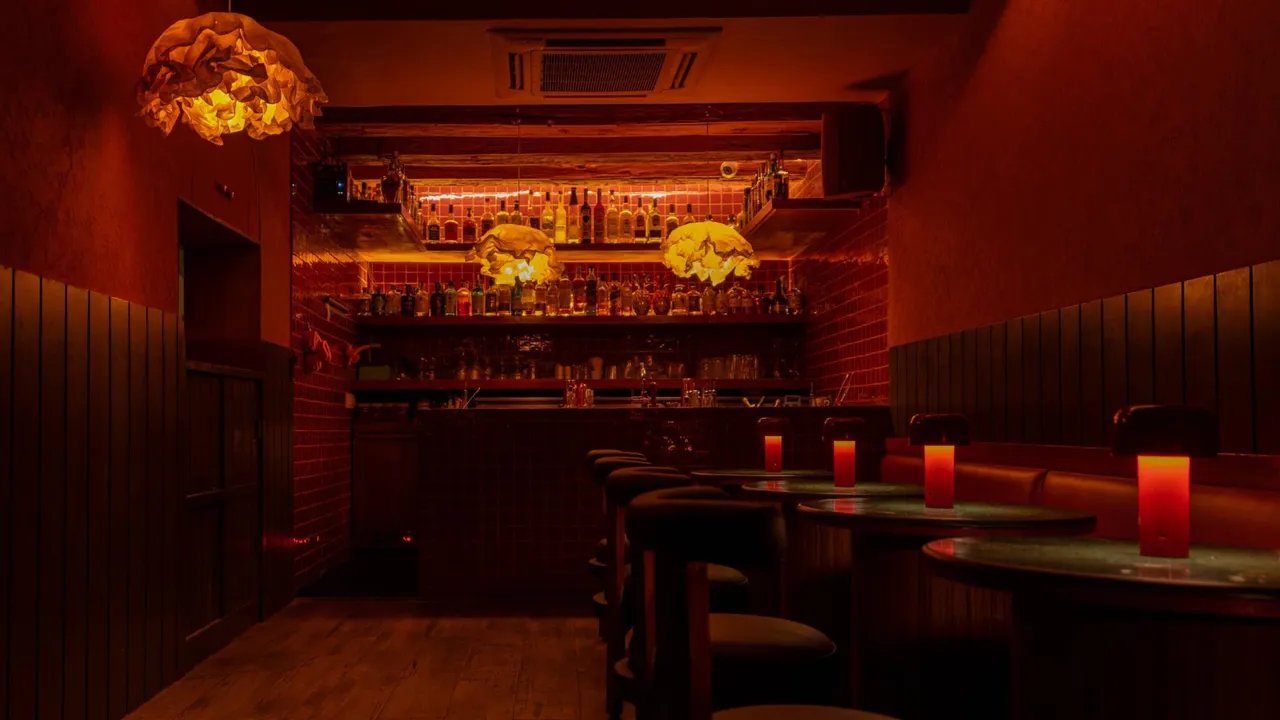 The Love Hotel, Bar in Delhi