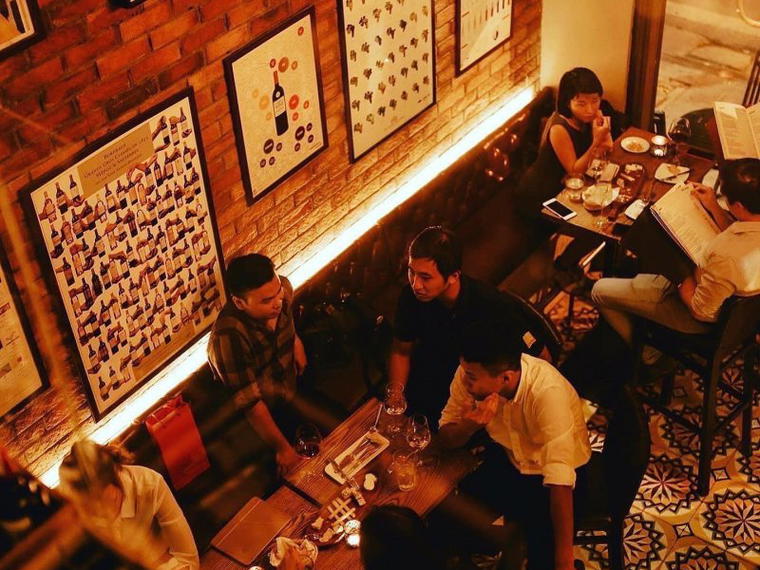 Tannin Wine Bar Hang Vai, Hanoi, Vietnam