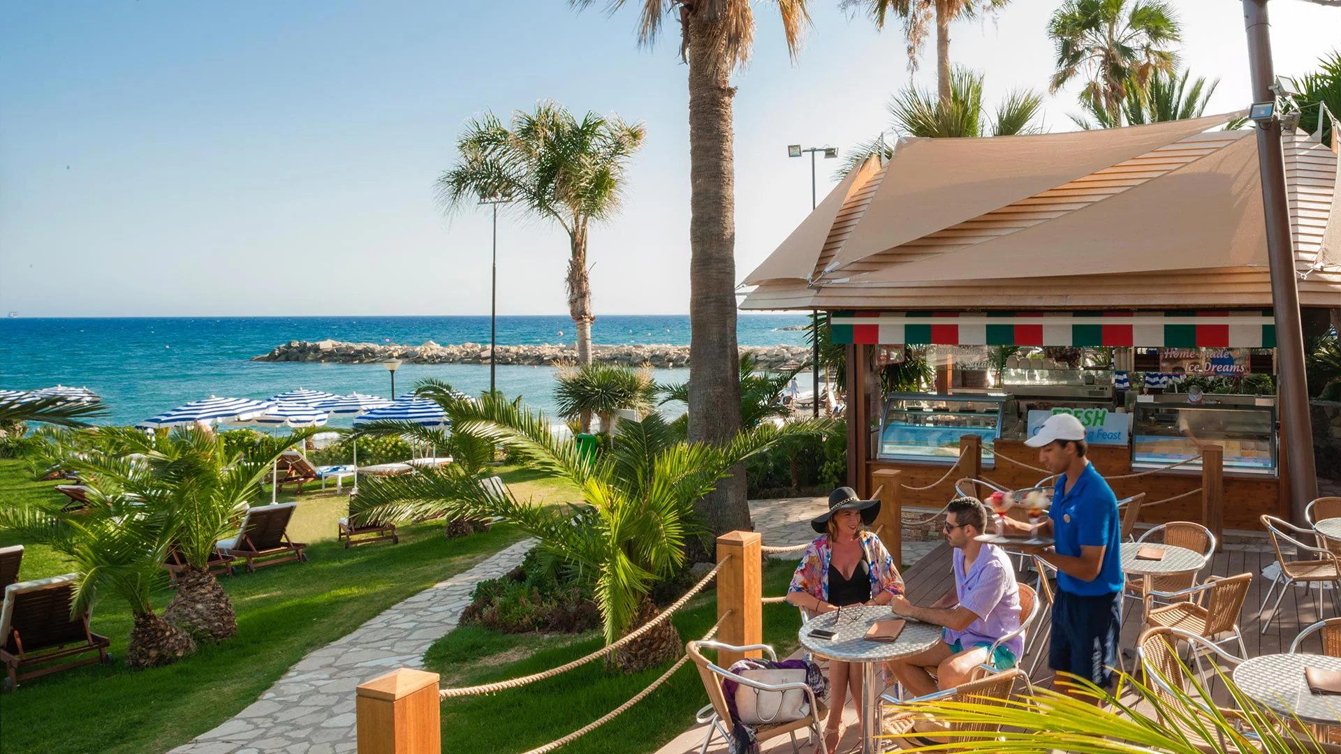 Helios bar in Limassol