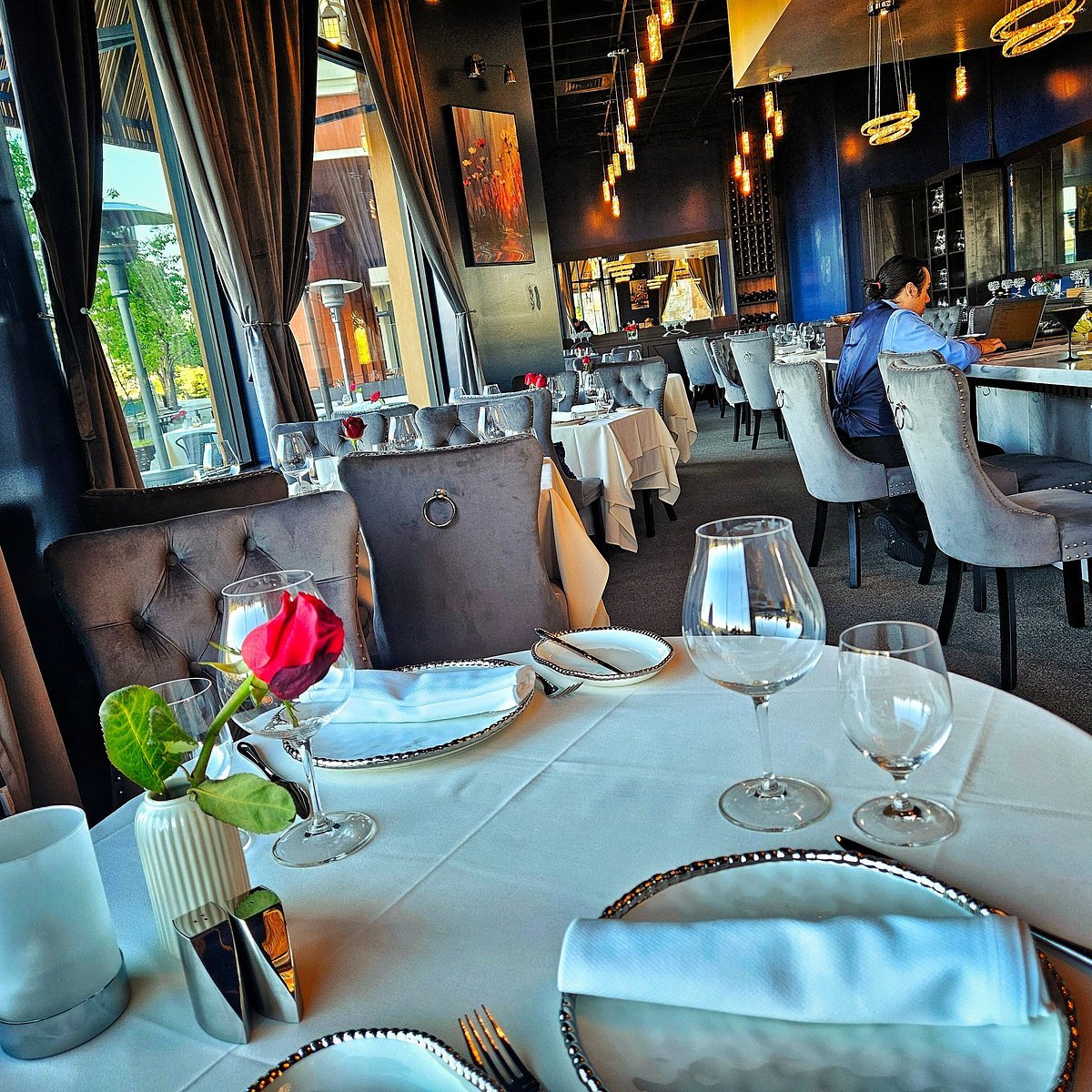 Normandie Restaurant & Bar