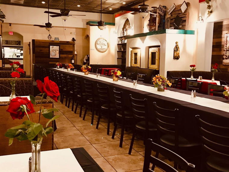 Mamma Mia Italian Restaurant, Bakersfield, United States