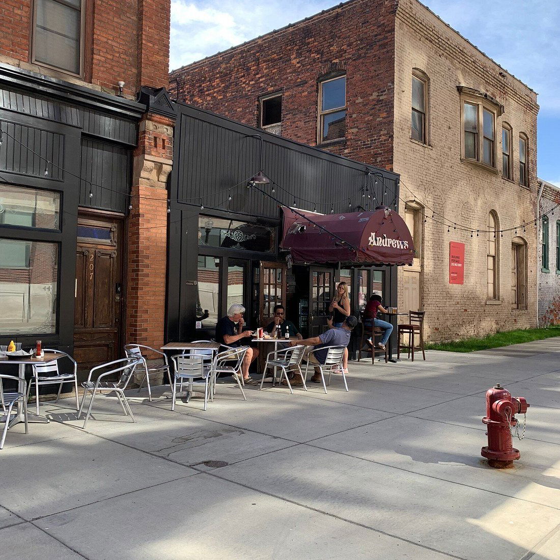 Andrews on the Corner, Bar in Detroit