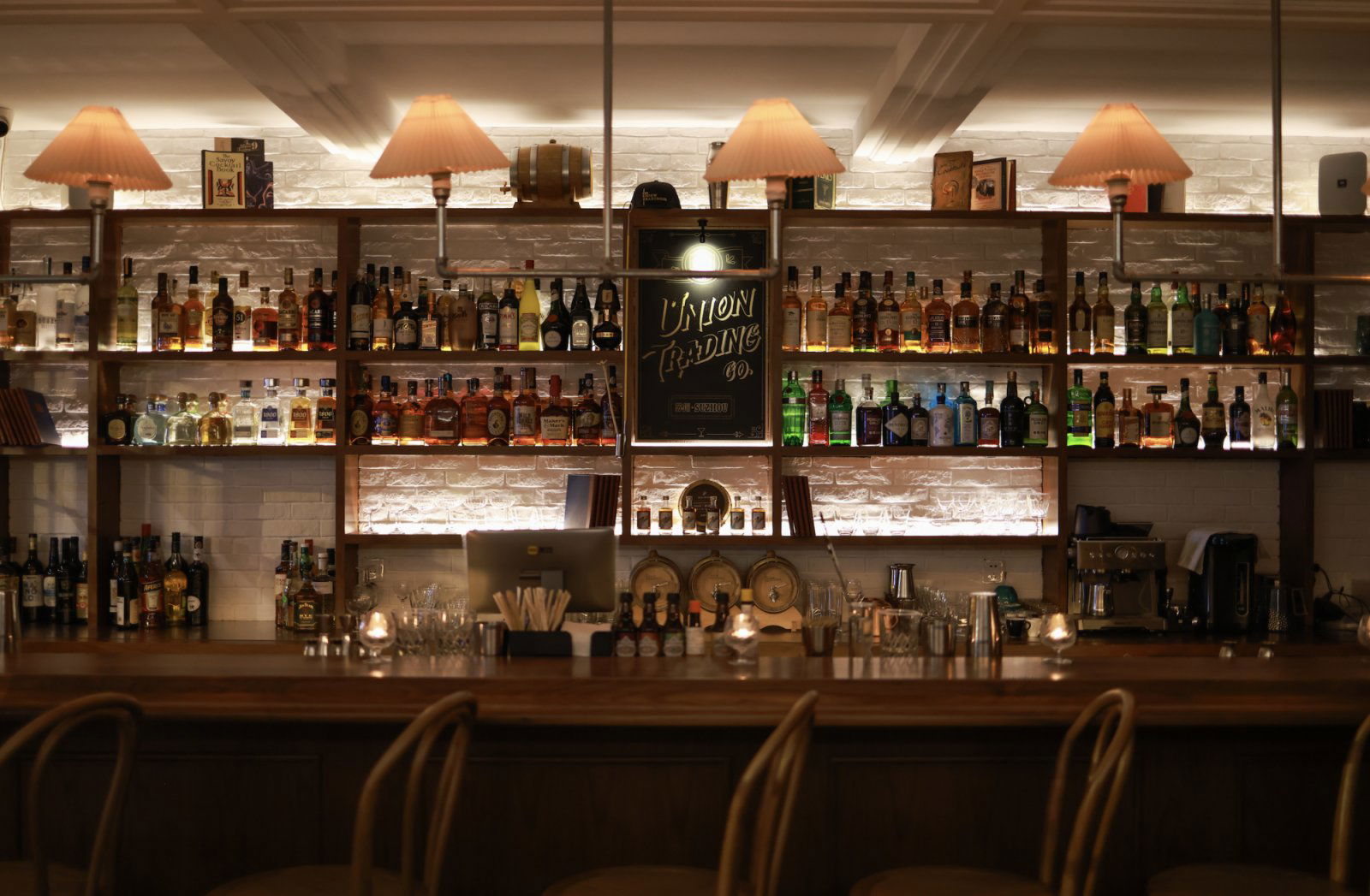 Union Trading Company, Bar in Shanghai