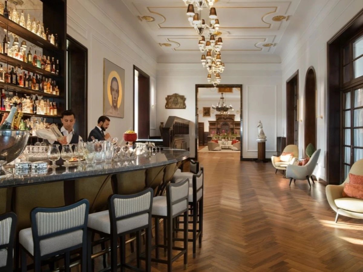 Bar & Chiostro