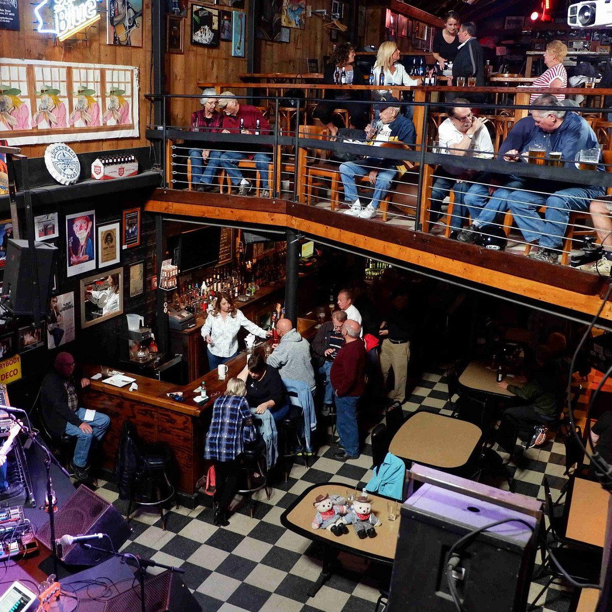 Sportsmen's Tavern bar in Buffalo, United States