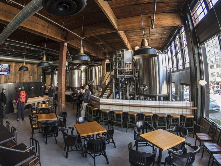 Elysian Capitol Hill Brewery, Seattle, United States