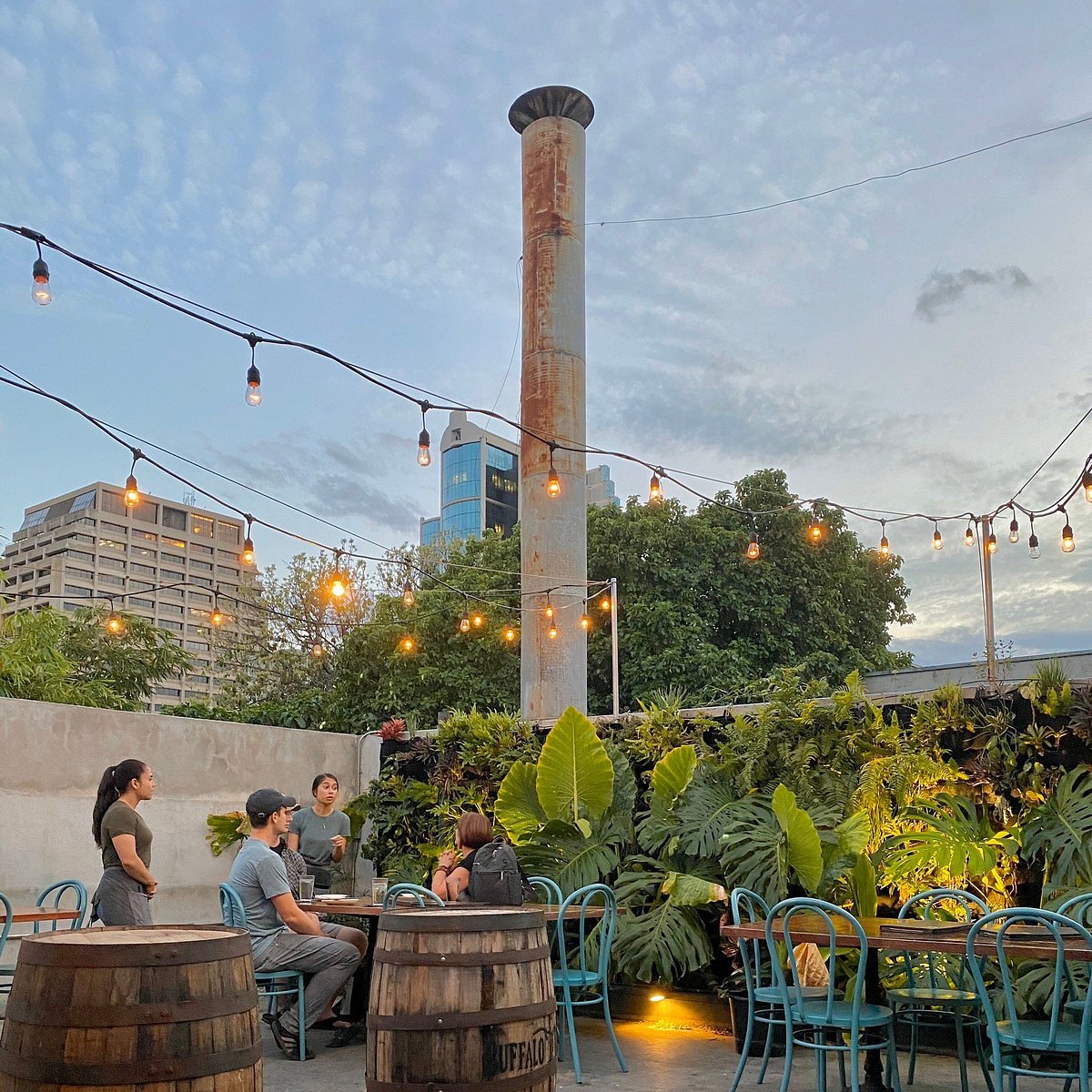 The Tchin Tchin! Bar, Urban Honolulu, United States