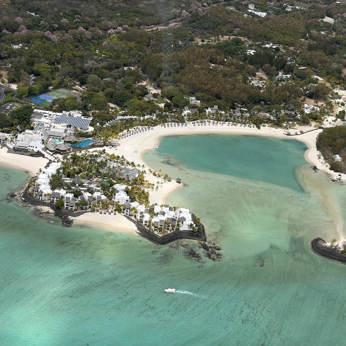 Coco's Beach Bar