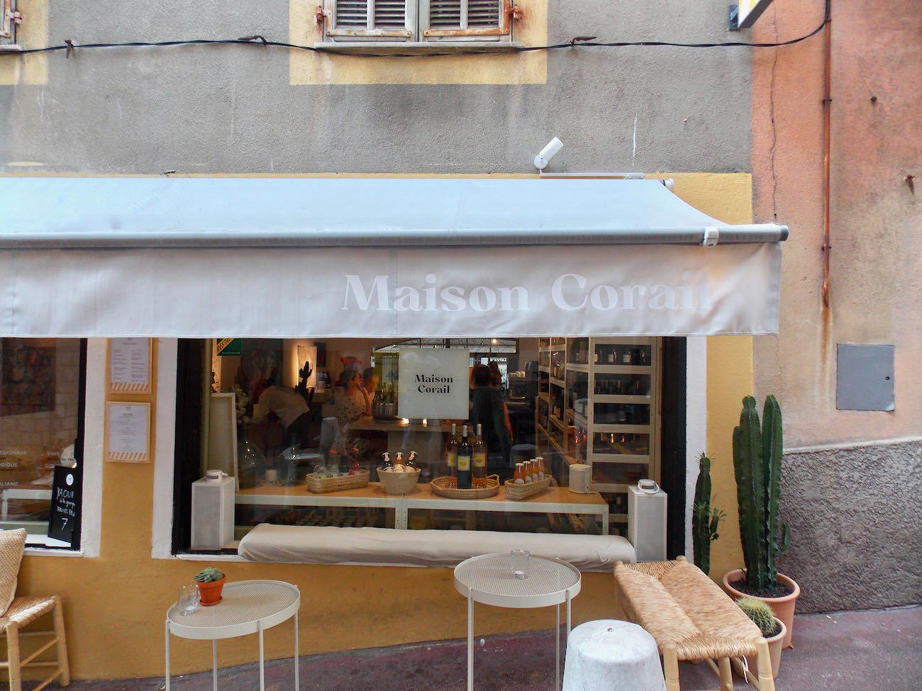Maison Corail bar in Nice