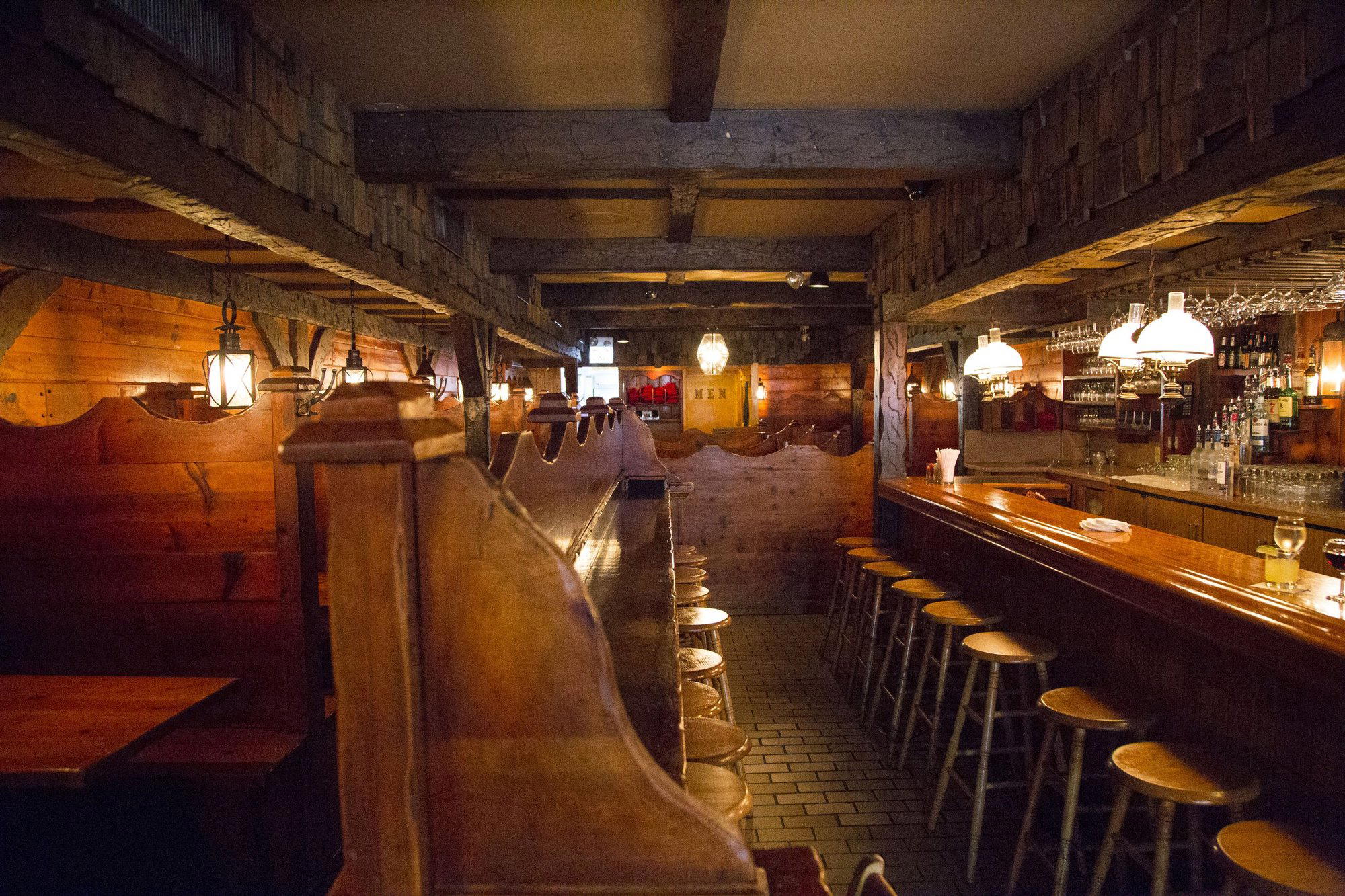 Chicago Pizza and Oven Grinder Company bar in Chicago, United States