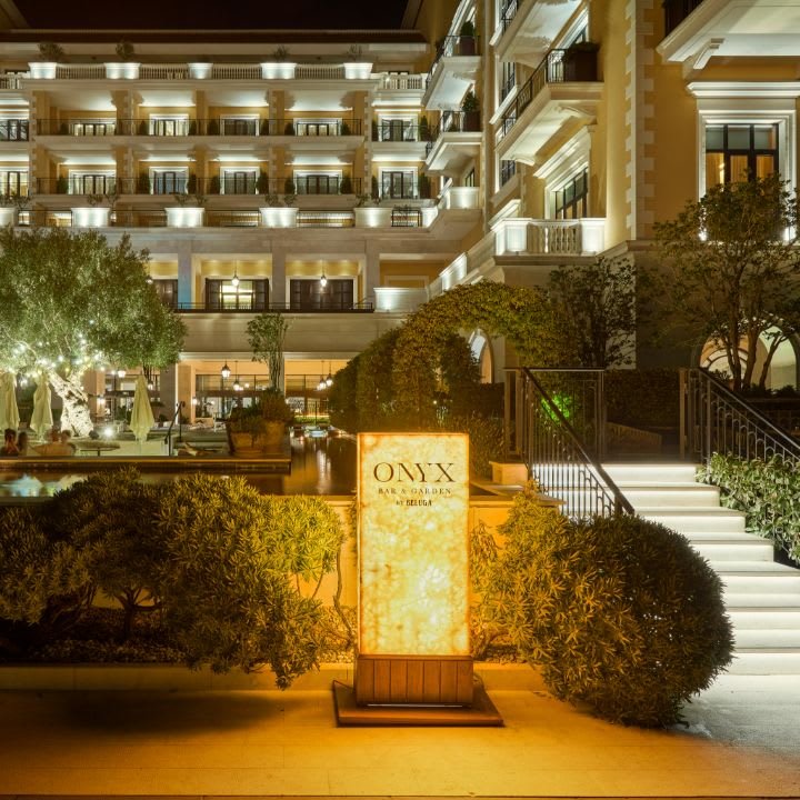 Onyx Bar & Garden by Beluga