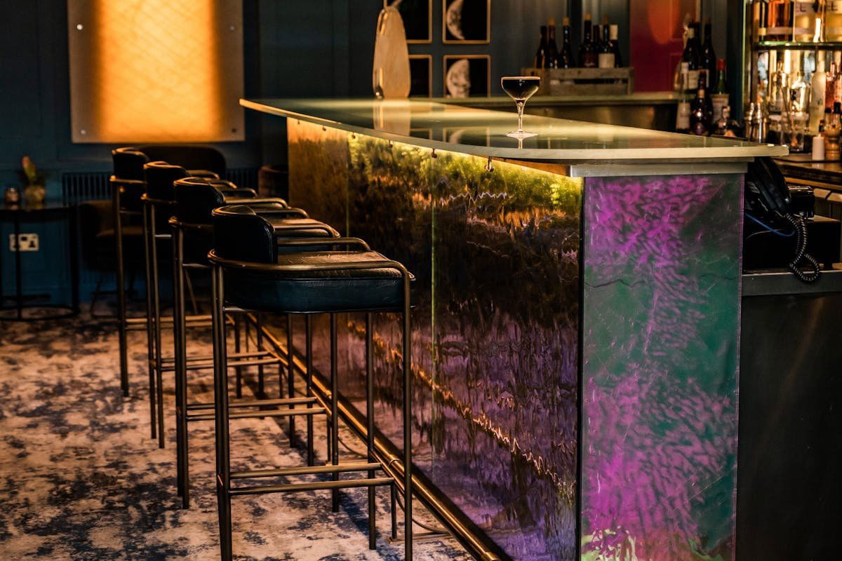 The Capital Bar, Bar in London