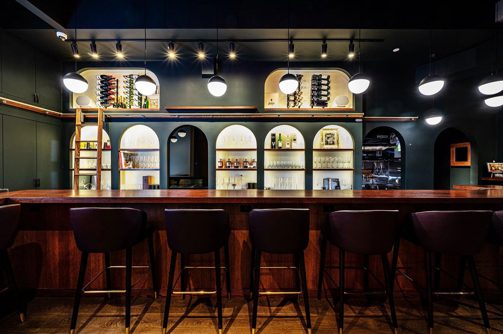 Creston, Bar in New York City