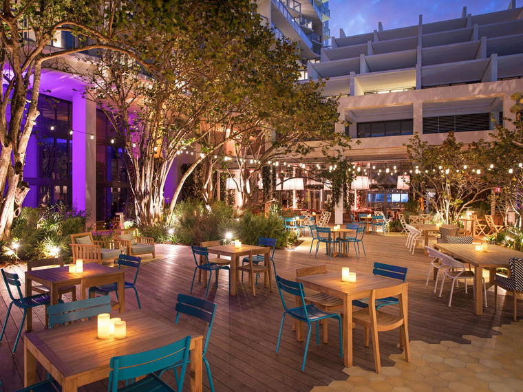 Living Room Bar, Miami Beach, United States