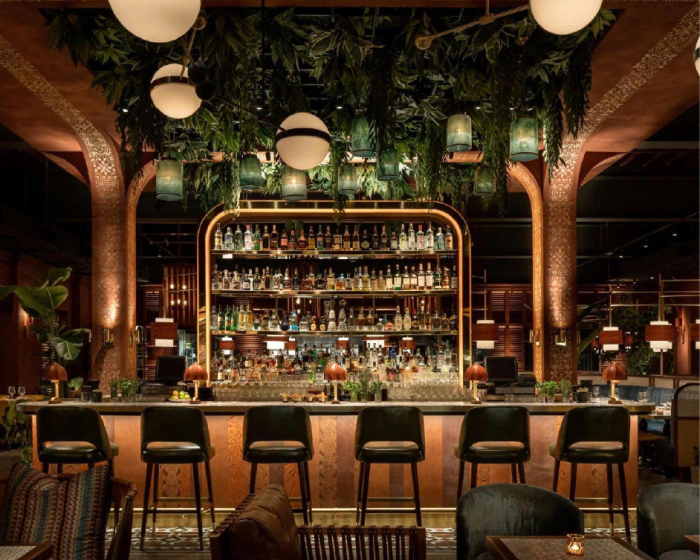 Shadow & Oak bar in Lucknow