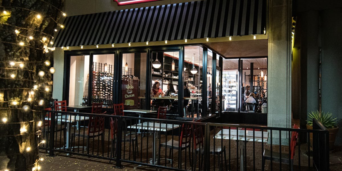 Cheesetique, Bar in Alexandria