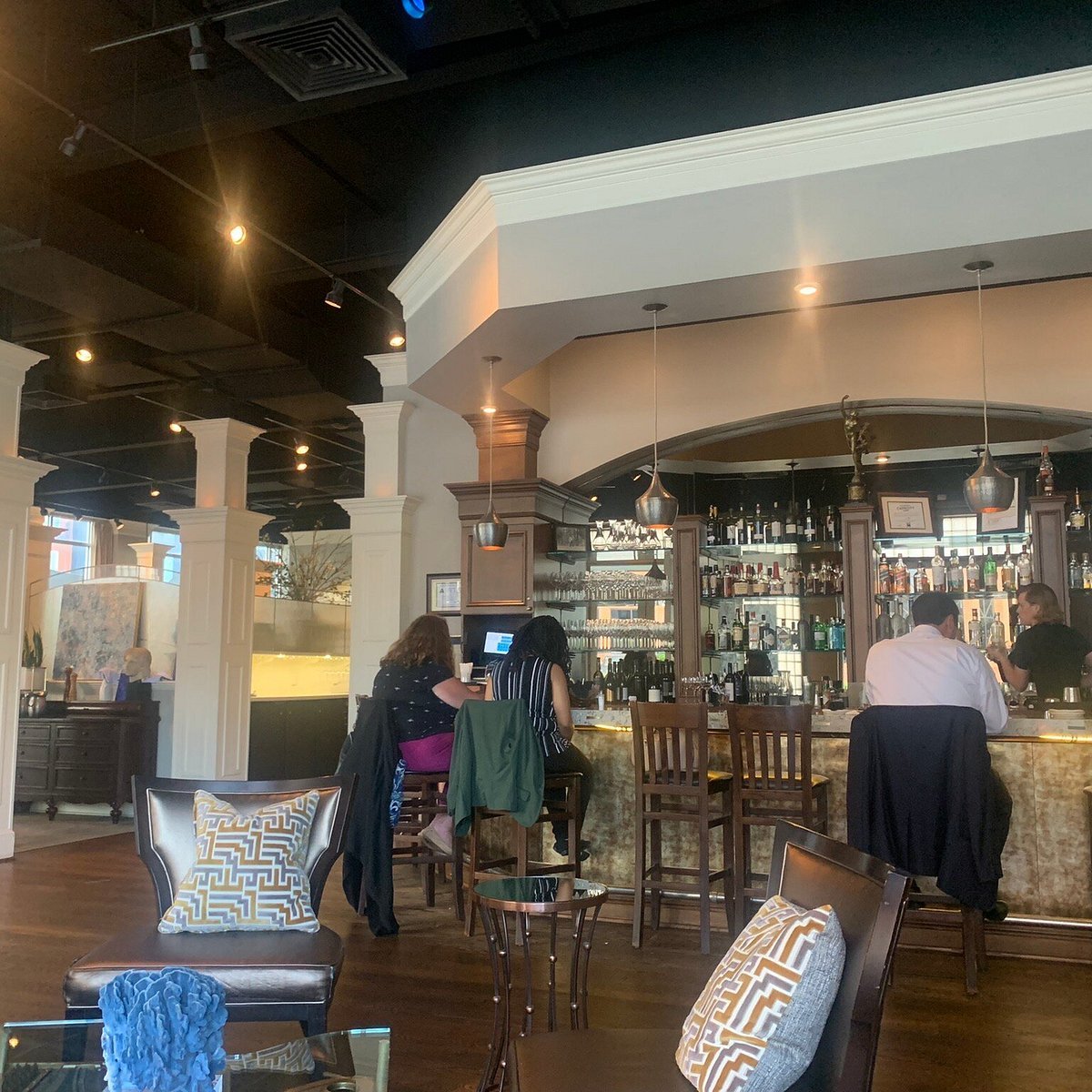 Undercurrent Restaurant bar in Greensboro, United States