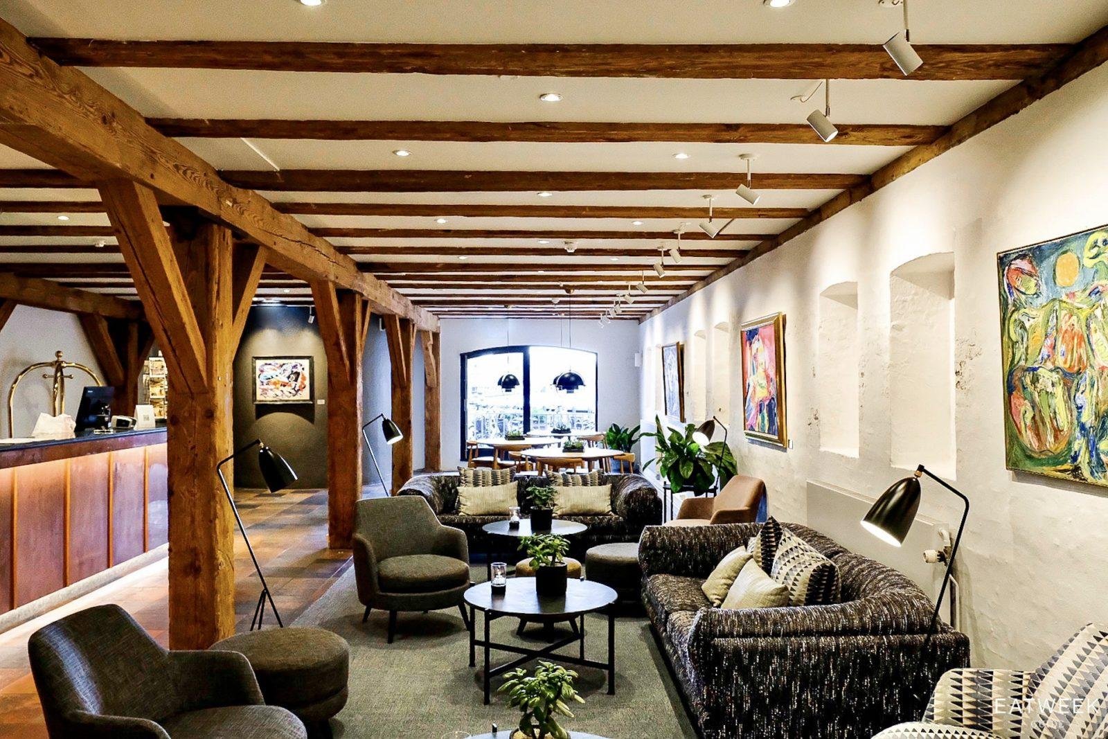 71 Nyhavn Hotel bar in Copenhagen, Denmark