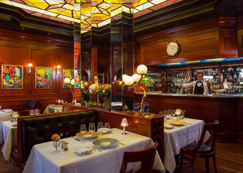 Bar de l'Hôtel de la Cigogne bar in Geneva