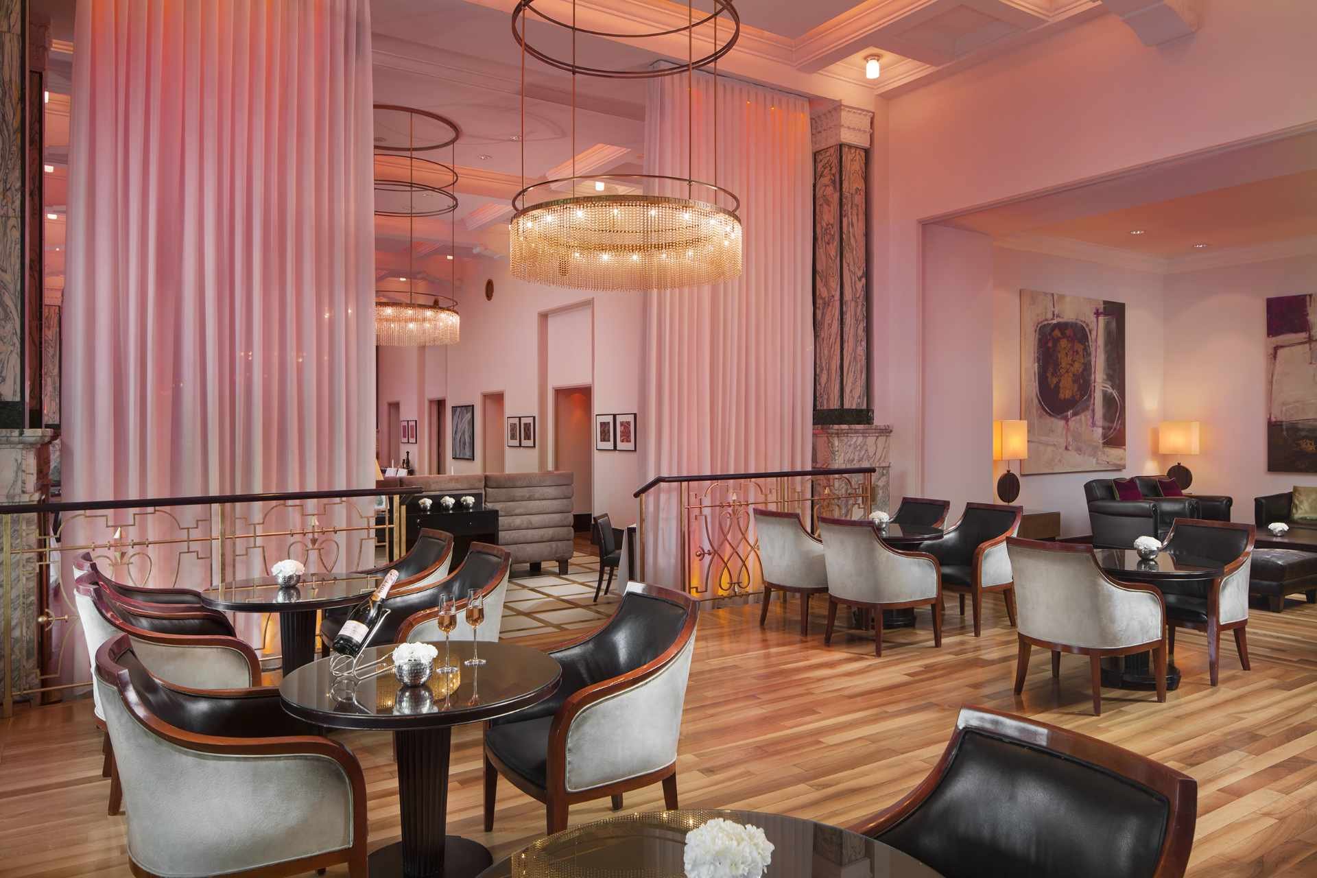 Esplanade 1925 Lounge & Cocktail Bar