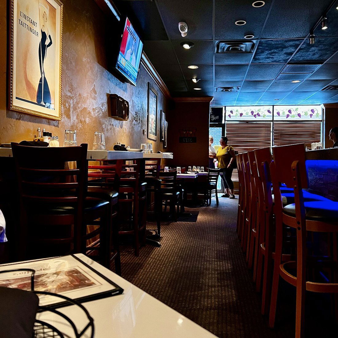 Papa Dio's Italian Restaurant & Wine Bar, Bar in The Village